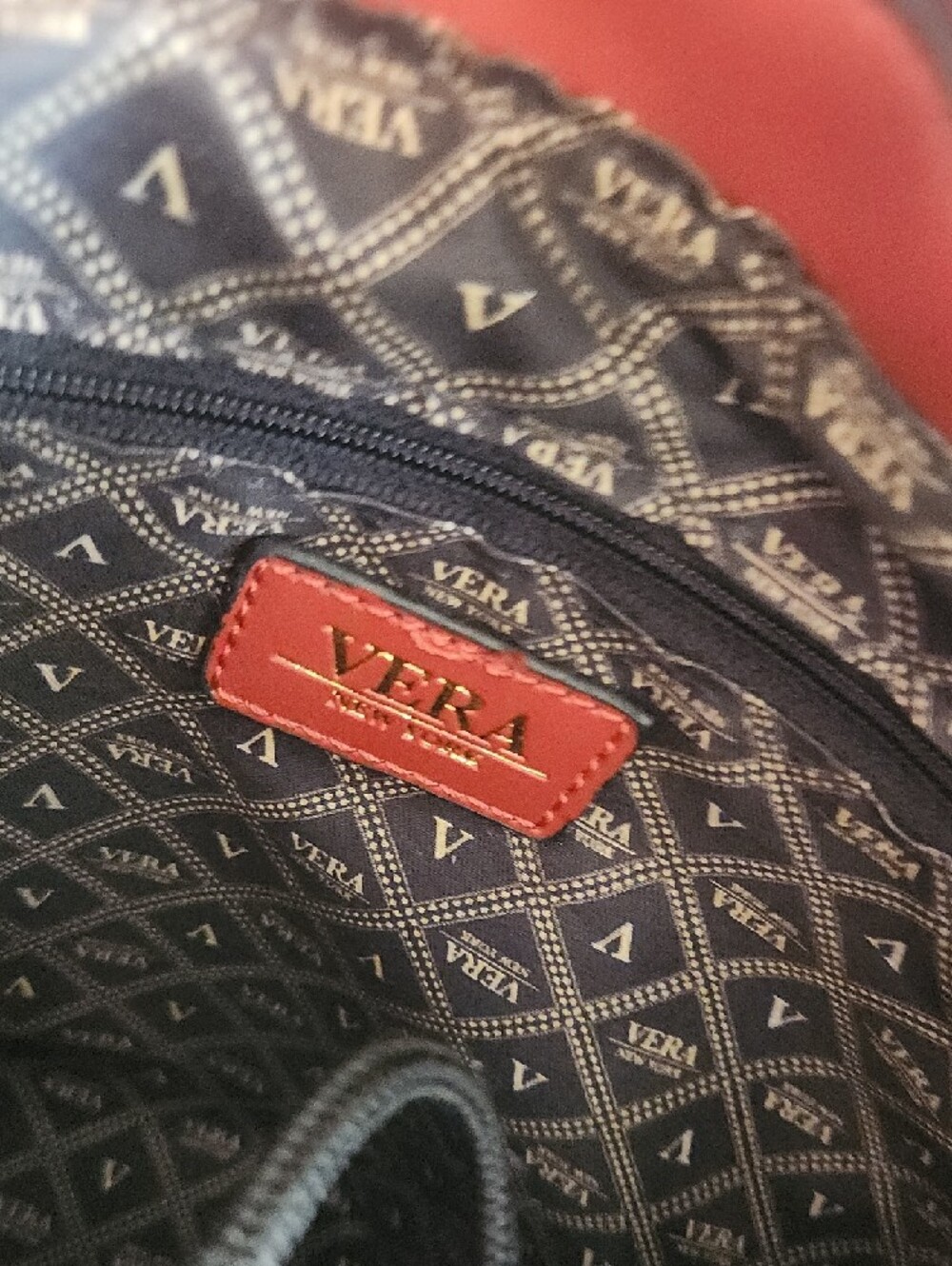 VERA NEW YORK RED BAG/PURSE